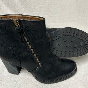 Indigo Clark boots